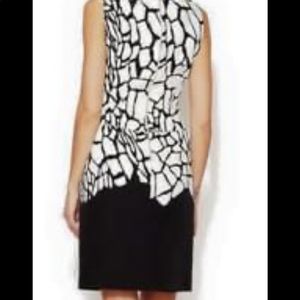 BNT Tahari Pin-tucked printed shift dress
